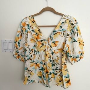 Gap floral linen blouse size M NWOT
